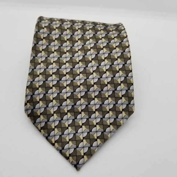 Geoffrey Beene metallic look tie 3.875 in wide 58 in long - Picture 1 of 4